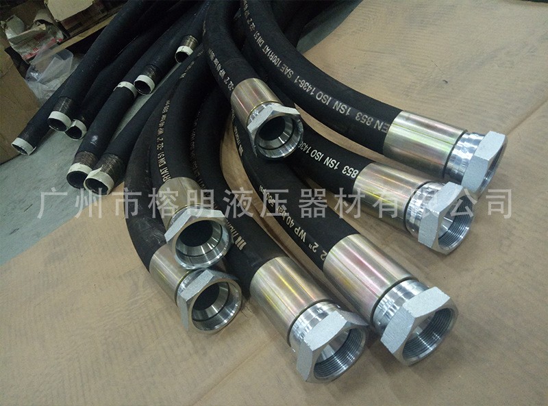 高压油管总成.jpg 高压油管总成.jpg