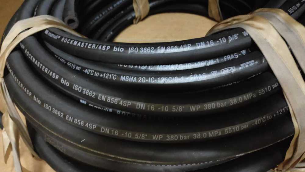 柴油机上高压油管的作用(柴油机进油管和回油管) 柴油机上高压油管的作用(柴油机进油管和回油管)